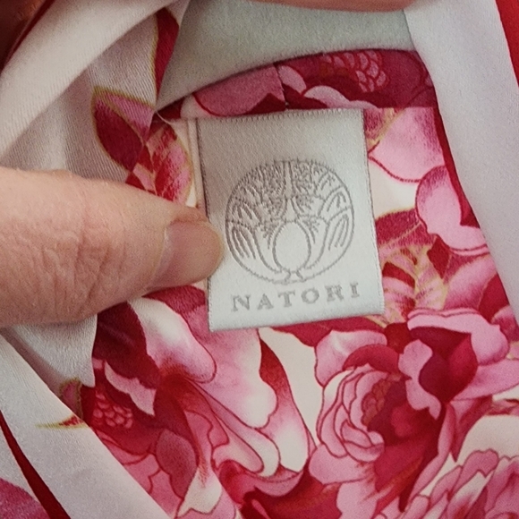 Natori Pink Floral Silky Robe - Picture 4 of 4